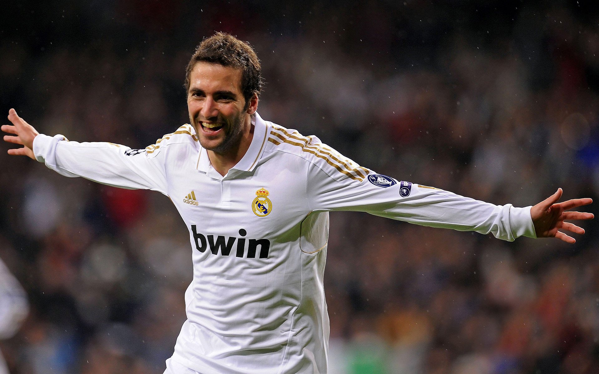 九游在线玩-“香港战火再燃！阿仙奴与热刺的速度较量”